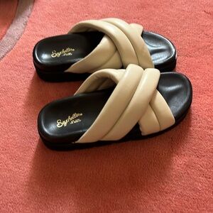 Seychelles sandals